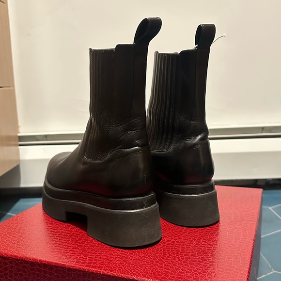 Tamara Mellon Black Leather Platform Boots - Picture 2 of 4